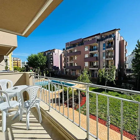 Apartment Life Style 6 15